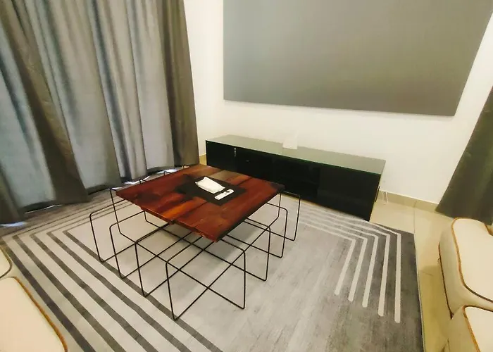 Shah Alam Setia Alam Sccc 3 Storey Semi D 13 Pax