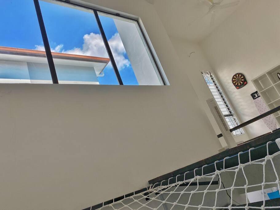 Vila Setia Alam Sccc 3 Storey Semi D 13 Pax *