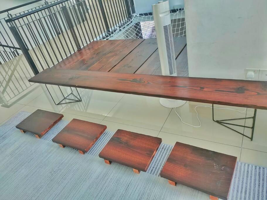 Vila Setia Alam Sccc 3 Storey Semi D 13 Pax *